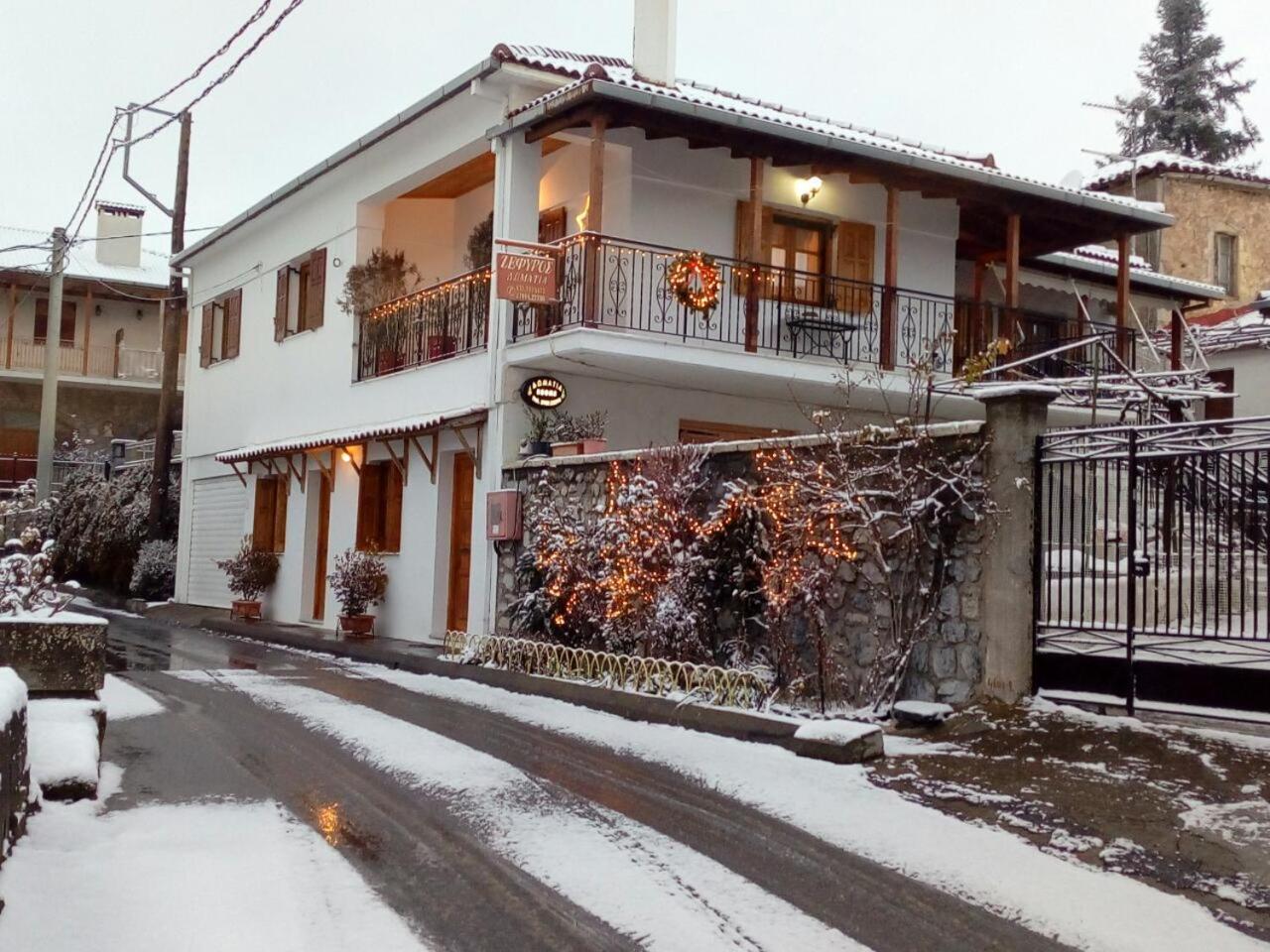 Zephyros Hotel วิตีนา ภายนอก รูปภาพ